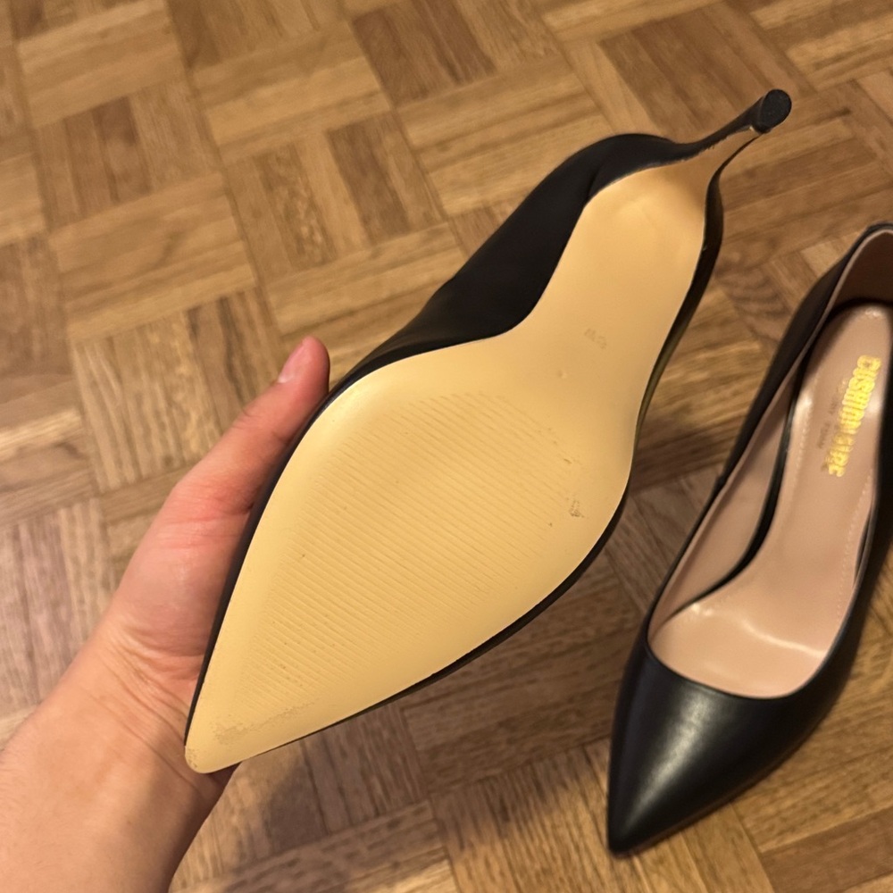 Fashionable Black Heels by Fashionware - Picture 3 of 4